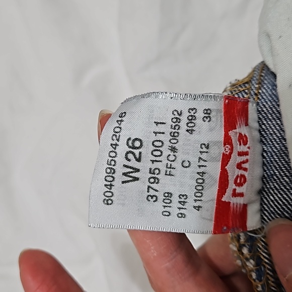 Levi's 501 shorts - Picture 6 of 6